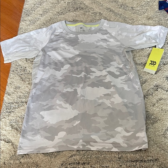 Gray Camouflage Short Sleeve Shirt - Picture 1 of 4